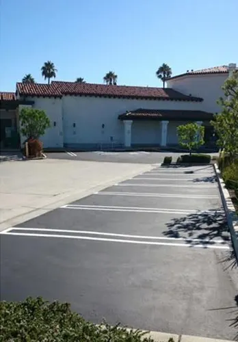 Commercial Parking Lot Seal Coat & Re-Striping
